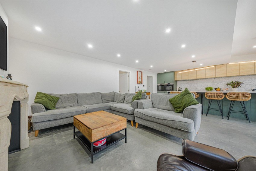 Images for Maesmaur Road, Tatsfield