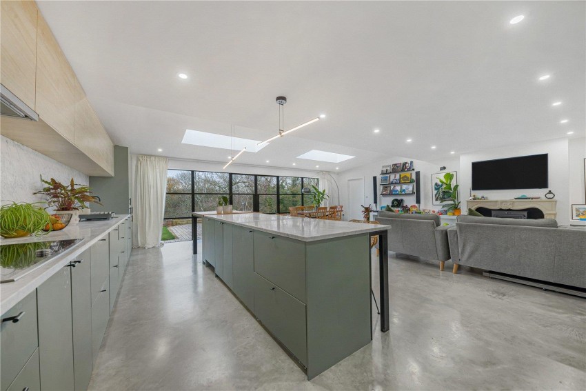 Images for Maesmaur Road, Tatsfield