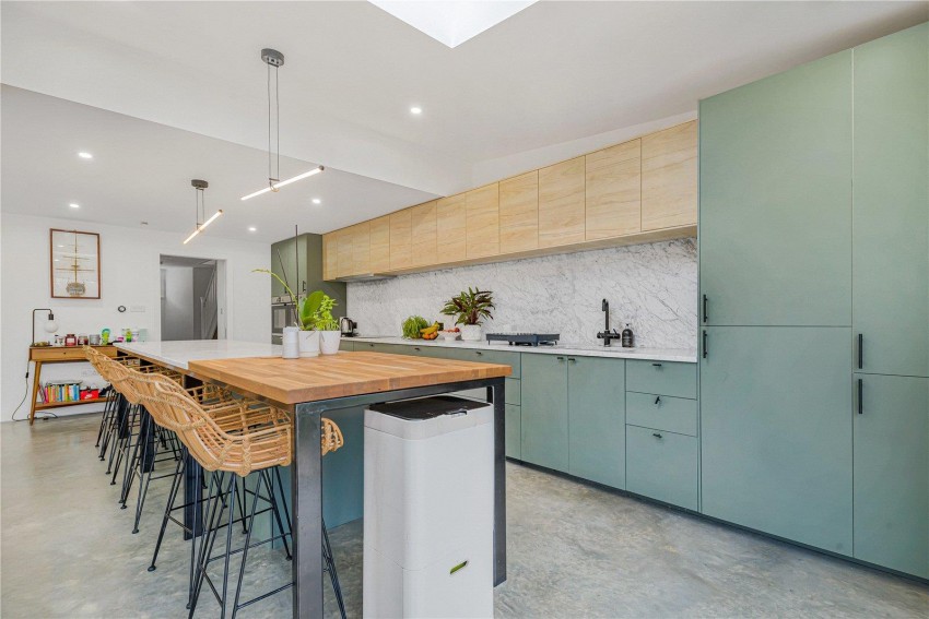 Images for Maesmaur Road, Tatsfield