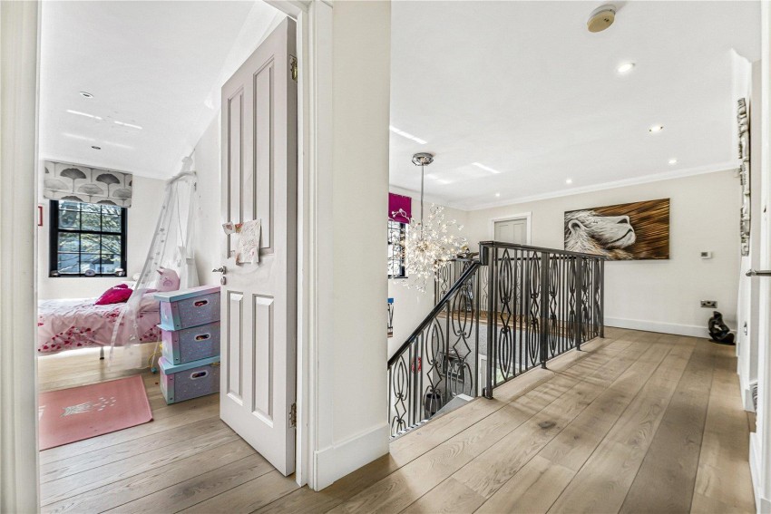 Images for Kings Avenue, Bromley