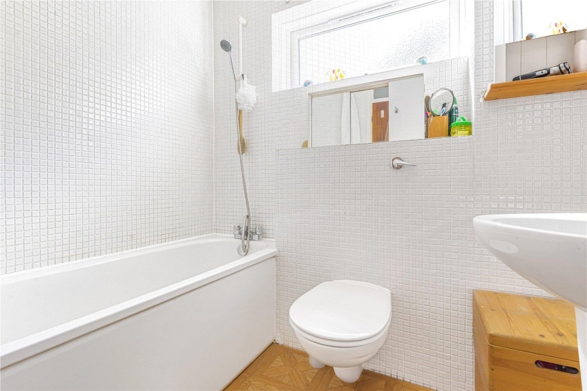 Images for Streamside Close, Bromley