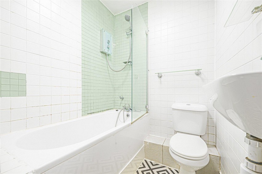 Images for The Gables, 48-50 Cooden Close, Bromley