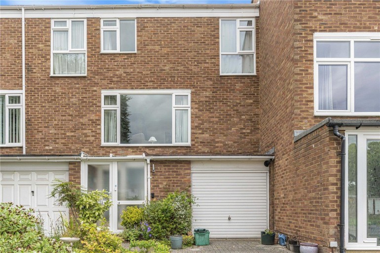 Mapleton Close, Bromley