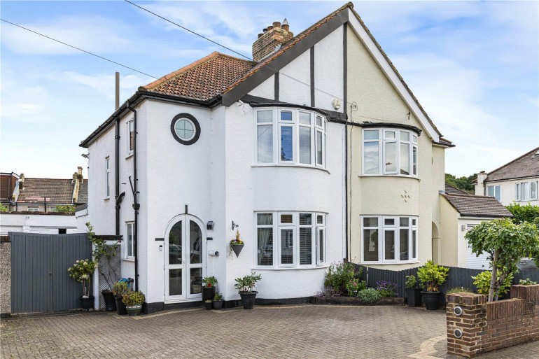 Bradford Close, Bromley