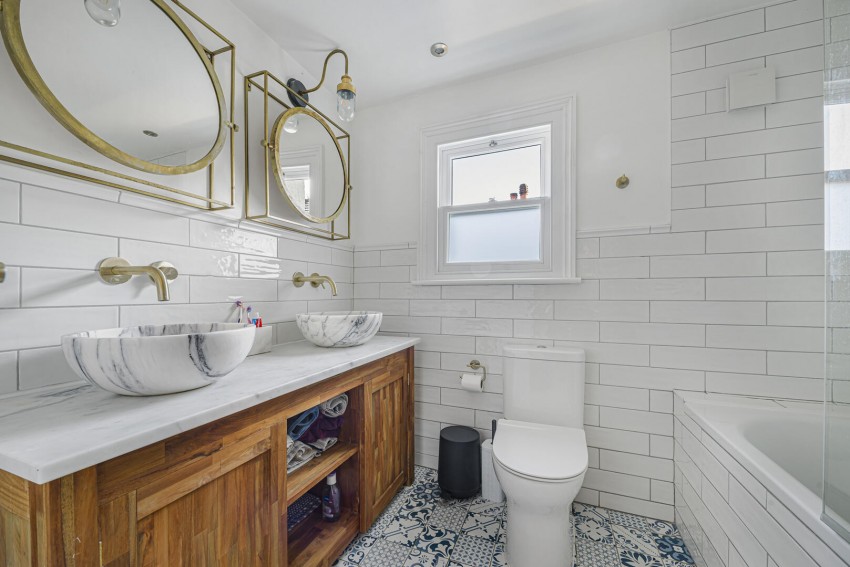 Images for Ravensbourne Avenue, Bromley