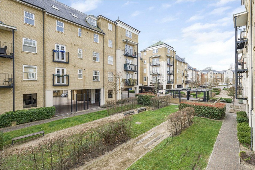 Images for Renwick Drive, Bromley