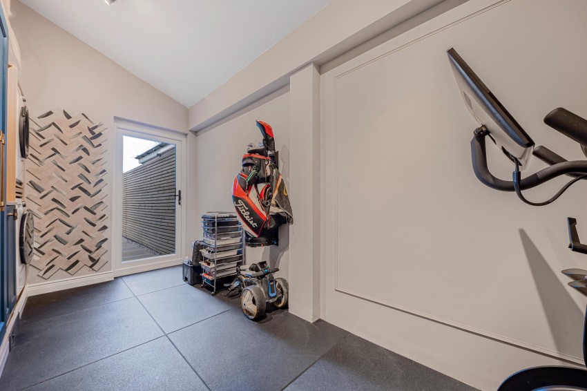 Images for Derrick Avenue, South Croydon