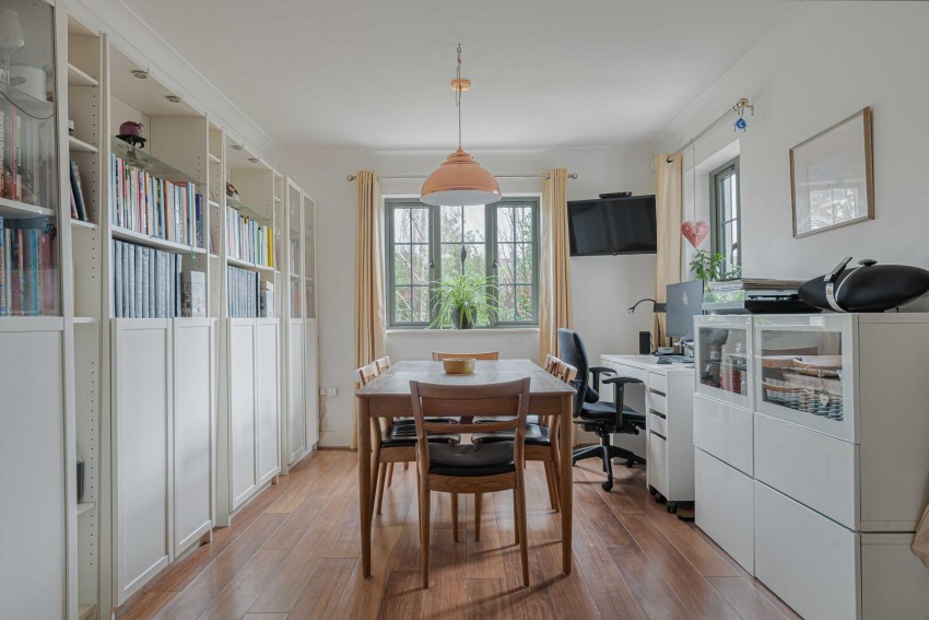 Images for Walnut Tree Close, Westerham