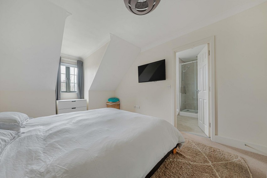 Images for Walnut Tree Close, Westerham