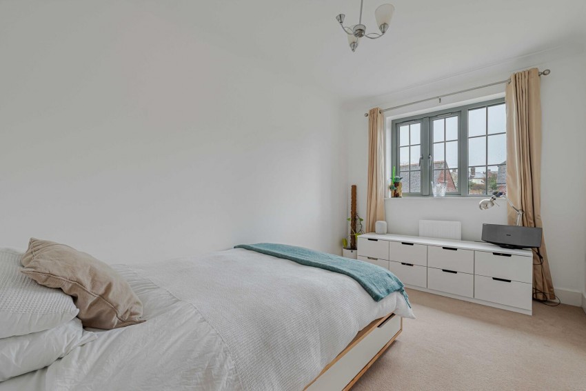 Images for Walnut Tree Close, Westerham