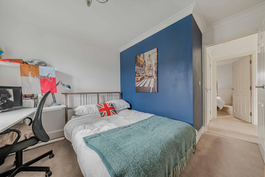 Images for Walnut Tree Close, Westerham