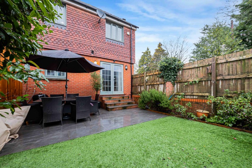 Images for Walnut Tree Close, Westerham