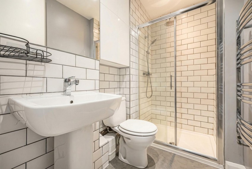 Images for Ravensbourne Road, Bromley