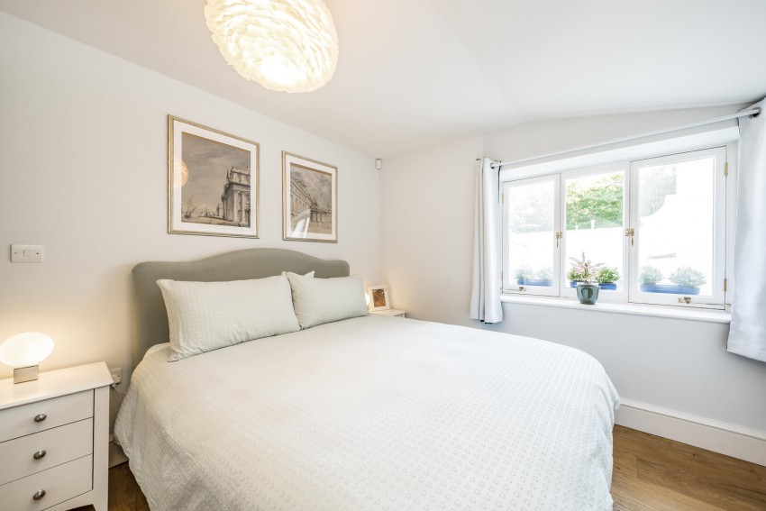 Images for Willoughby Lane, Bromley