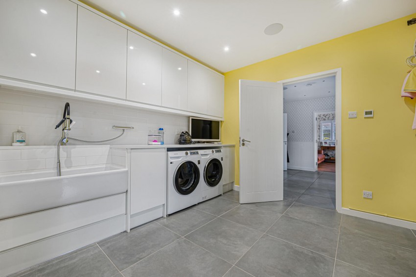 Images for Hayes Lane, Bromley, Kent