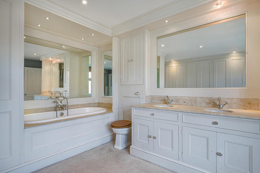 Images for Quebec Square, Westerham, Kent
