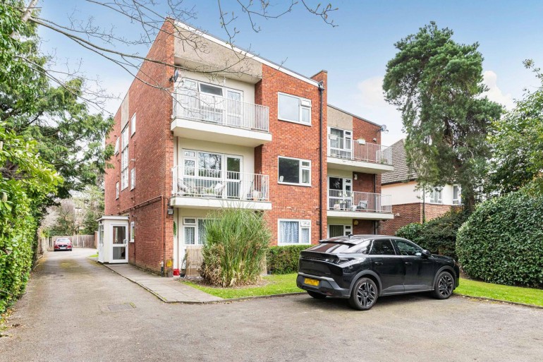 42 Copers Cope Road, Beckenham