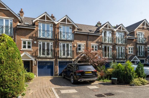 View Full Details for Langham Park Place, Bromley, Kent