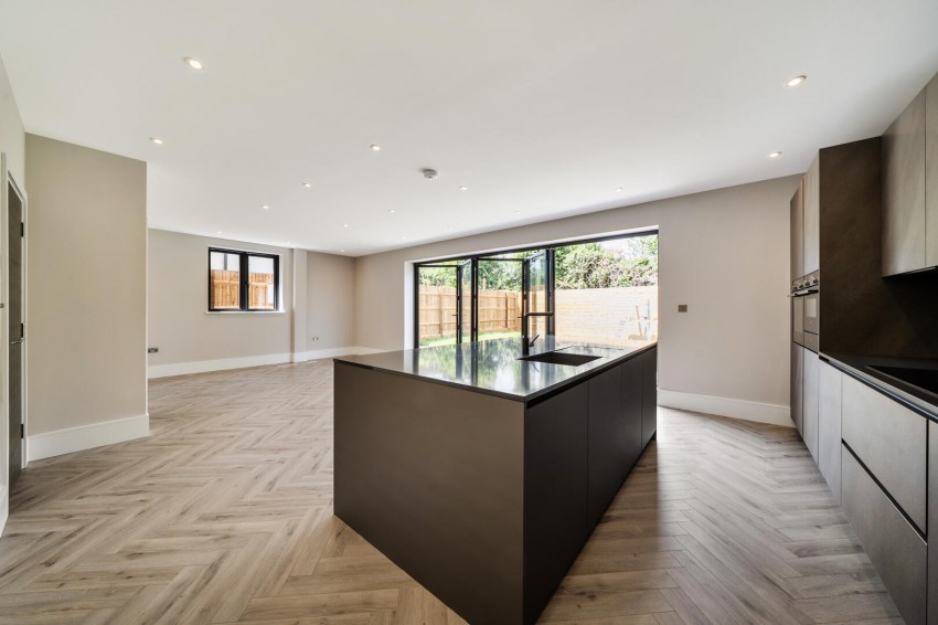 Images for 2 Eagleton Drive, Hayes, Kent BR2