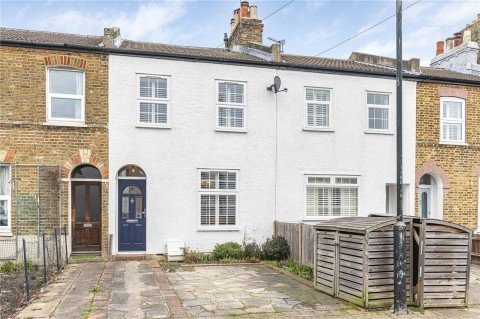View Full Details for Chatterton Road, Bromley