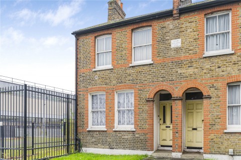 View Full Details for Farwig Lane, Bromley
