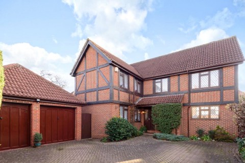 View Full Details for Chatsworth Close, West Wickham